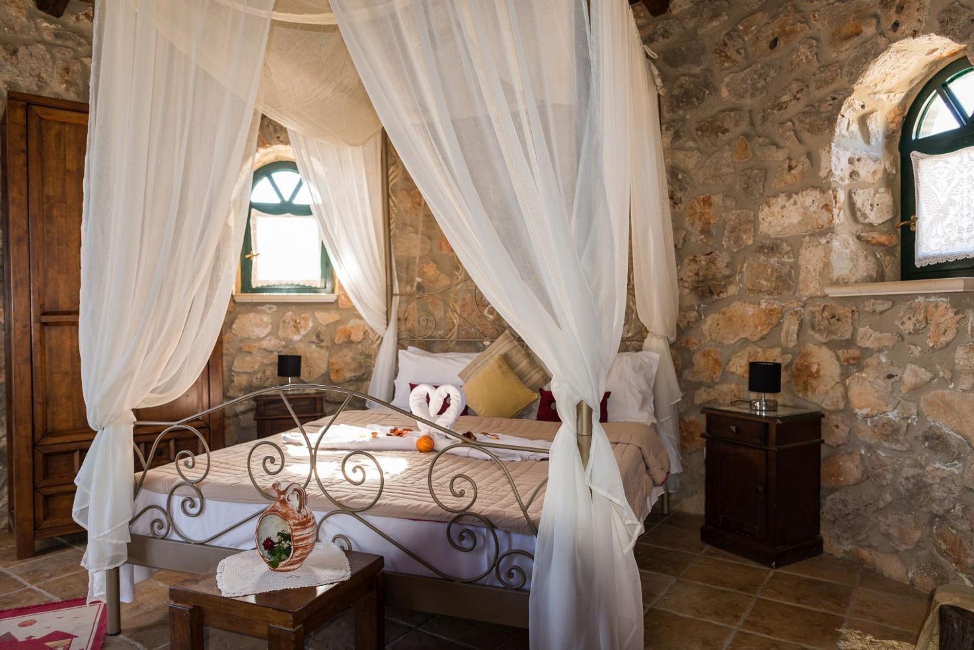 Potamitis Windmills & Apartments Koríthion Chambre photo